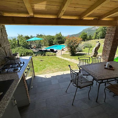 Villa Mavrici, Neighbors Free Бузет Экстерьер фото