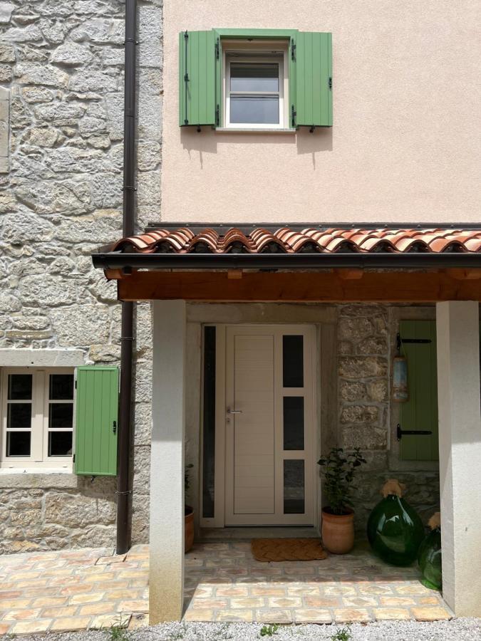 Villa Mavrici, Neighbors Free Бузет Экстерьер фото